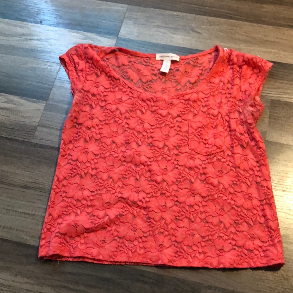 Flower pattern lace top